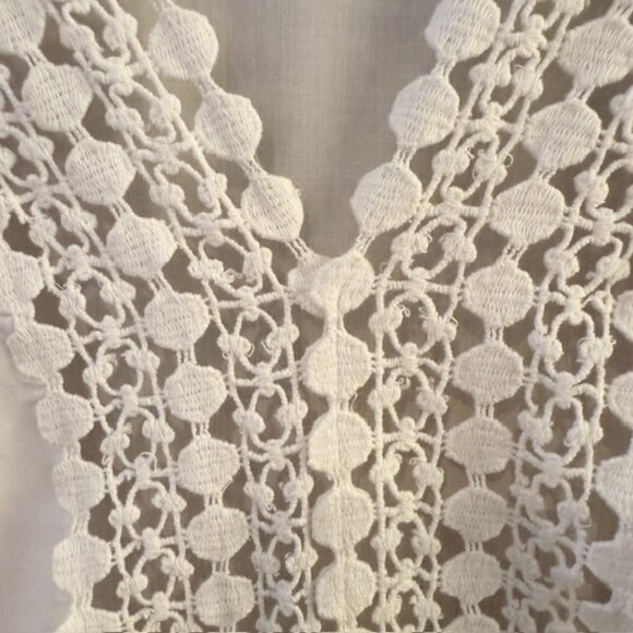 🤍 White Crochet Lace Beach Swim Bathingsuit Cover Up - NEVER WORN! - Picture 3 of 8